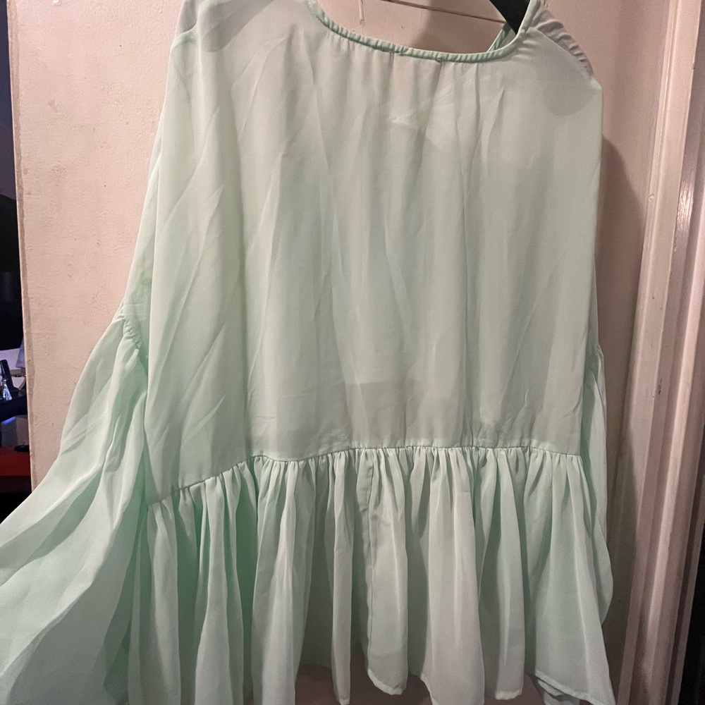 Women's Mint Green V-Neck Ruffled Blouse - Picture 2 of 7